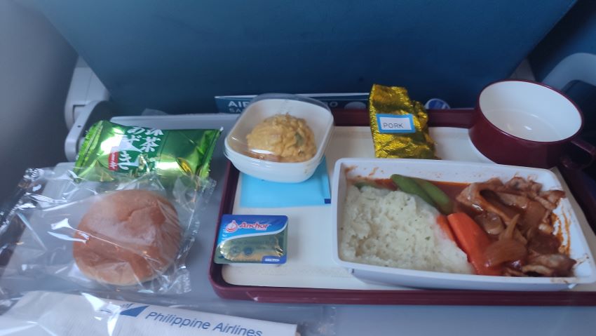 フィリピン航空機内食